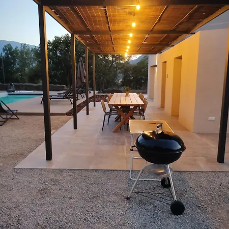 Masia Mateu De L'agusti Chalet